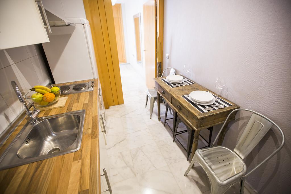AB Apartamentos Reding Malaga Bagian luar foto