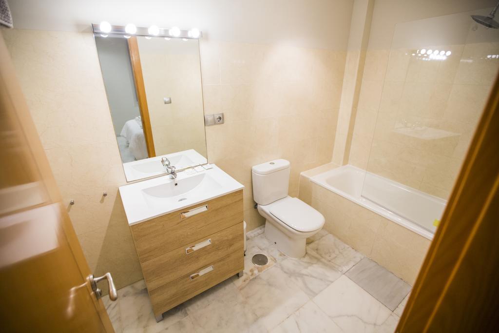 AB Apartamentos Reding Malaga Bagian luar foto