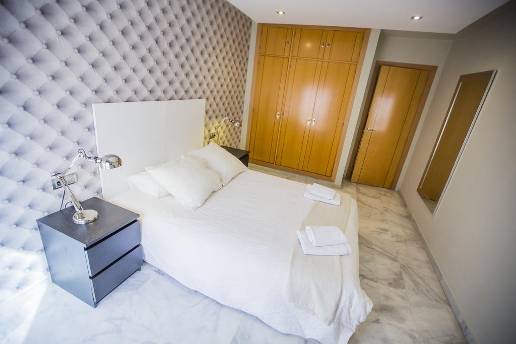 AB Apartamentos Reding Malaga Bagian luar foto