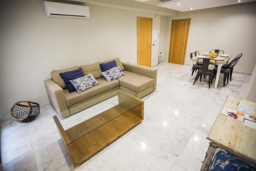 AB Apartamentos Reding Malaga Bagian luar foto
