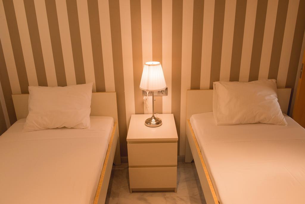 AB Apartamentos Reding Malaga Ruang foto